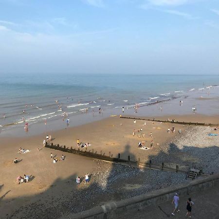 Cosy Beach House Steps From The Sea Cromer Eksteriør bilde